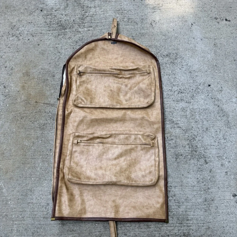 FS Vinatge Luggage Suit Carrier‎
